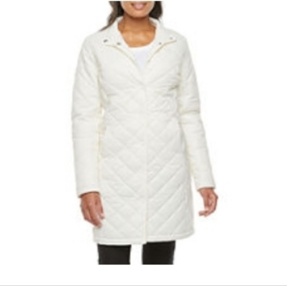 Women's Liz Clairborne Midweight Quilted Jacket.